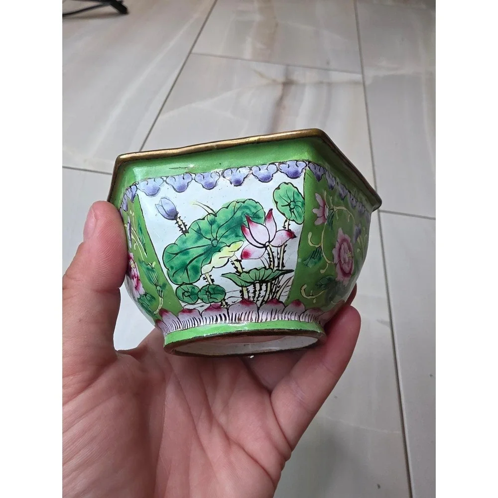 Vintage Chinese Cloisene Enamel Hexagonal Bowl Green Floral‎ Bird 4.25